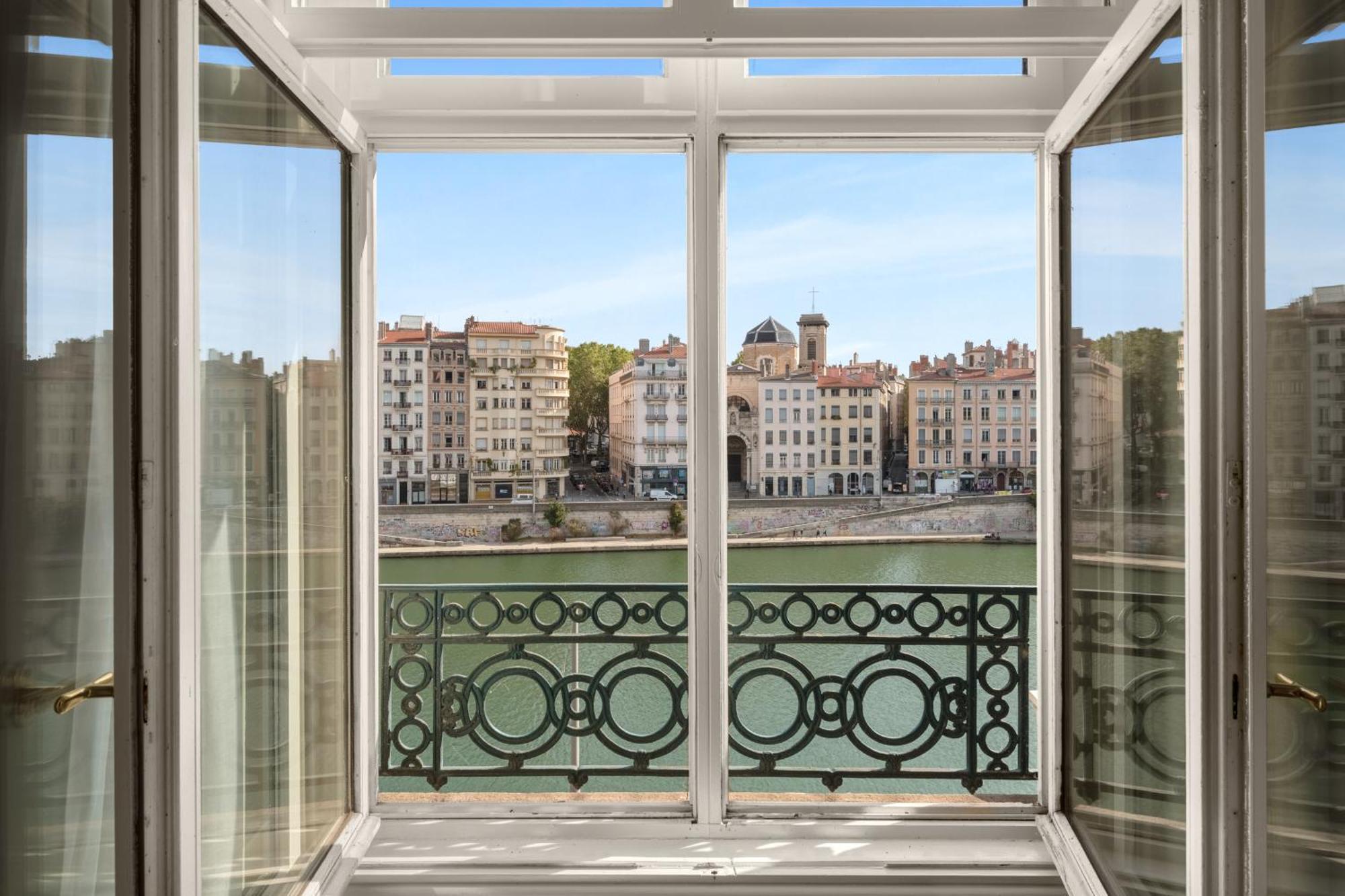 Le Phenix Hotel Lyon Exterior photo